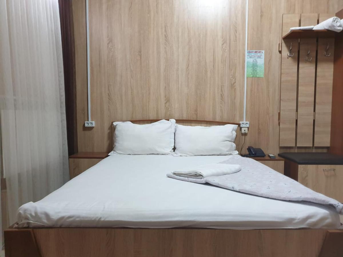 Hotel Bal-Meyir Ałma Ata Zewnętrze zdjęcie